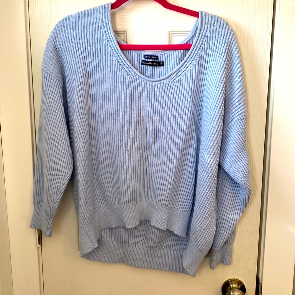 Abercrombie and Fitch Light Blue Sweater
Purses bin - Picture 1 of 11